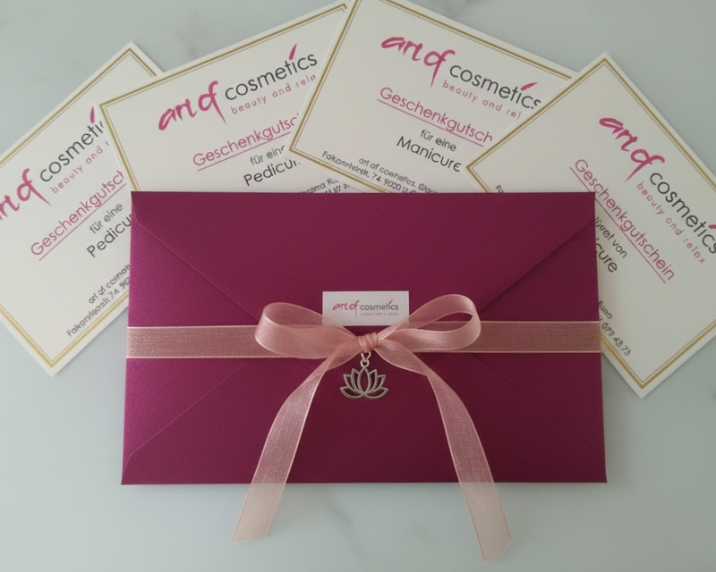 Wunderschön verpackte Geschenkgutscheine von art of cosmetics